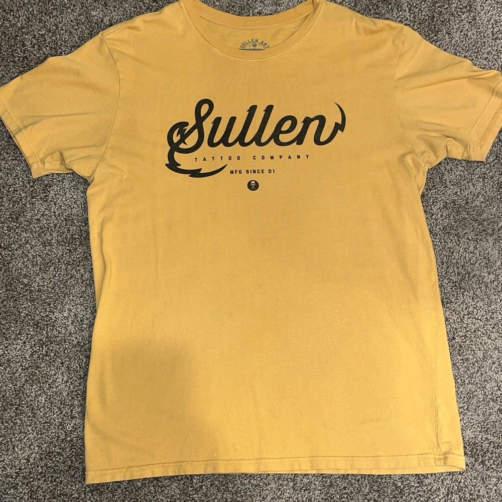 Sullen T Shirt Large Gold